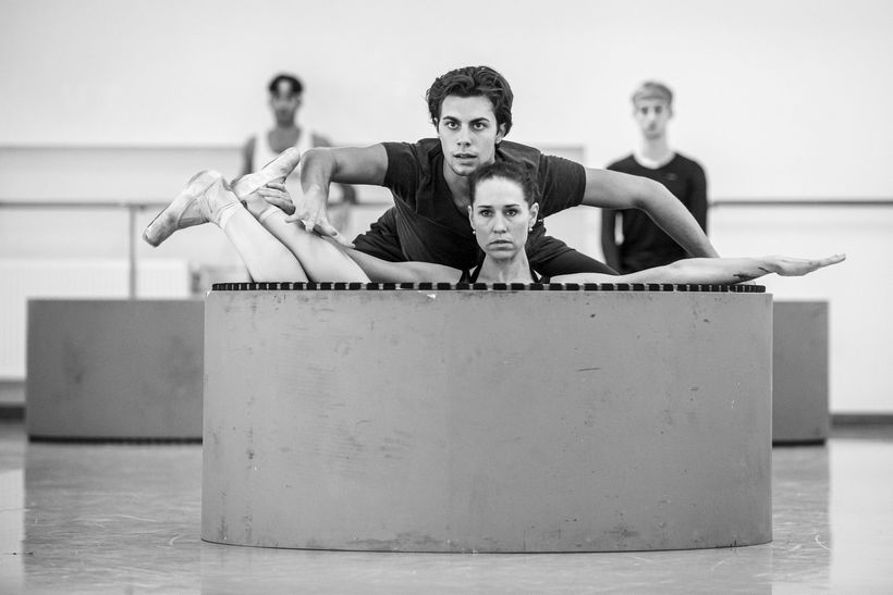 Rehearsal of Puppet (Danilo Lo Monaco, Nikola Márová). Photo: Martin Divíšek.