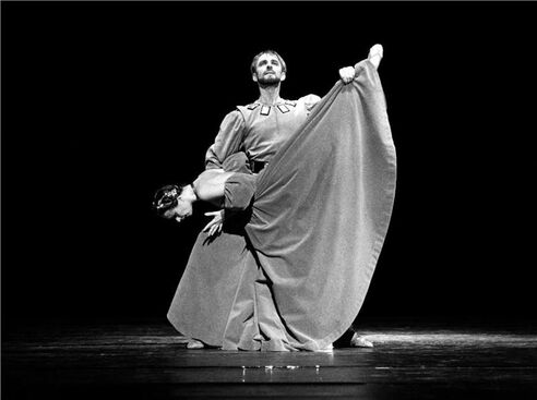 Maurova pavana 1995 (Marie Hybešová, Michal Šebor).<br />  Foto: Hana Smejkalová.