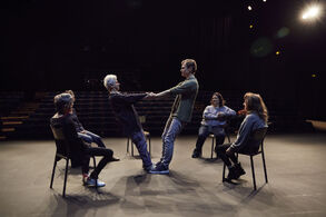 Grand-Mother Project. Zdroj: Cirqueon