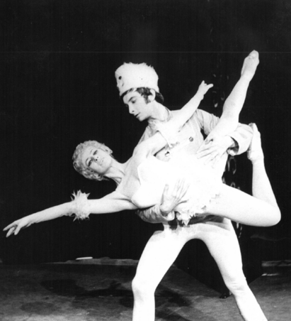 Andersen, h.: Oskara Nedbala (Petra Světlíková s Vladimírem Kotrbancem) 1973. Foto: Blanka Veselá