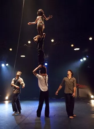 Italský soubor MagdaClan přiveze v rámci Sezóny nového cirkusu do Plzně klaunské představení s akrobacií