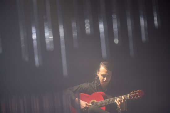 Smoke and Mirrors. Francesca Amy Amante a Filip Zubák. Foto: Vojta Brtnický. 