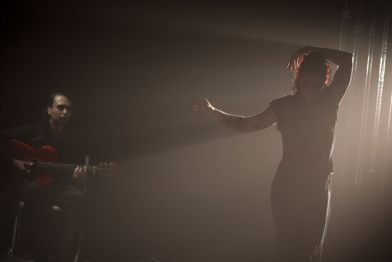 Smoke and Mirrors. Francesca Amy Amante a Filip Zubák. Foto: Vojta Brtnický. 