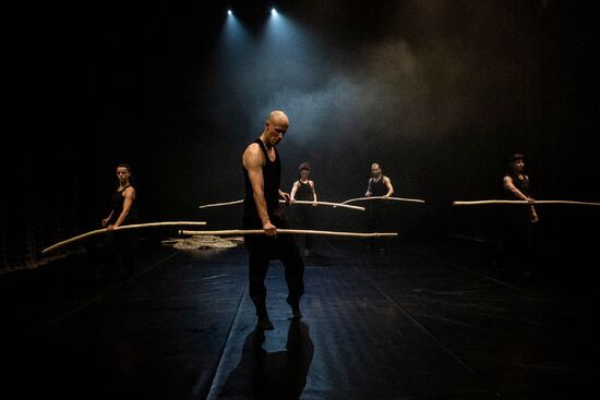 Panthera ( Francesca Amante, Fanny Barroquère, Veronika Tököly, Viktor Konvalinka, Filip Staněk). Foto: Michal Hančovský.