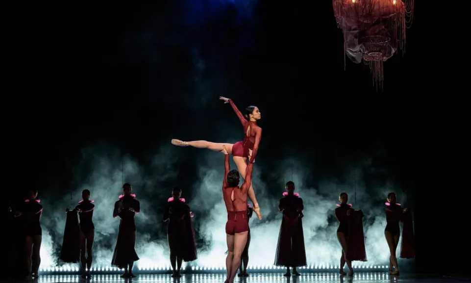 Královský dvůr / Skrytá tajemství. Baletní soubor Moravského divadla v Olomouci. Foto: Tereza Hrubá.
