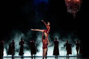Královský dvůr / Skrytá tajemství. Baletní soubor Moravského divadla v Olomouci. Foto: Tereza Hrubá.
