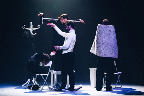 10dkg Dekka, Řbitov nápadů. DEKKADANCERS. Foto: Michael Amico.