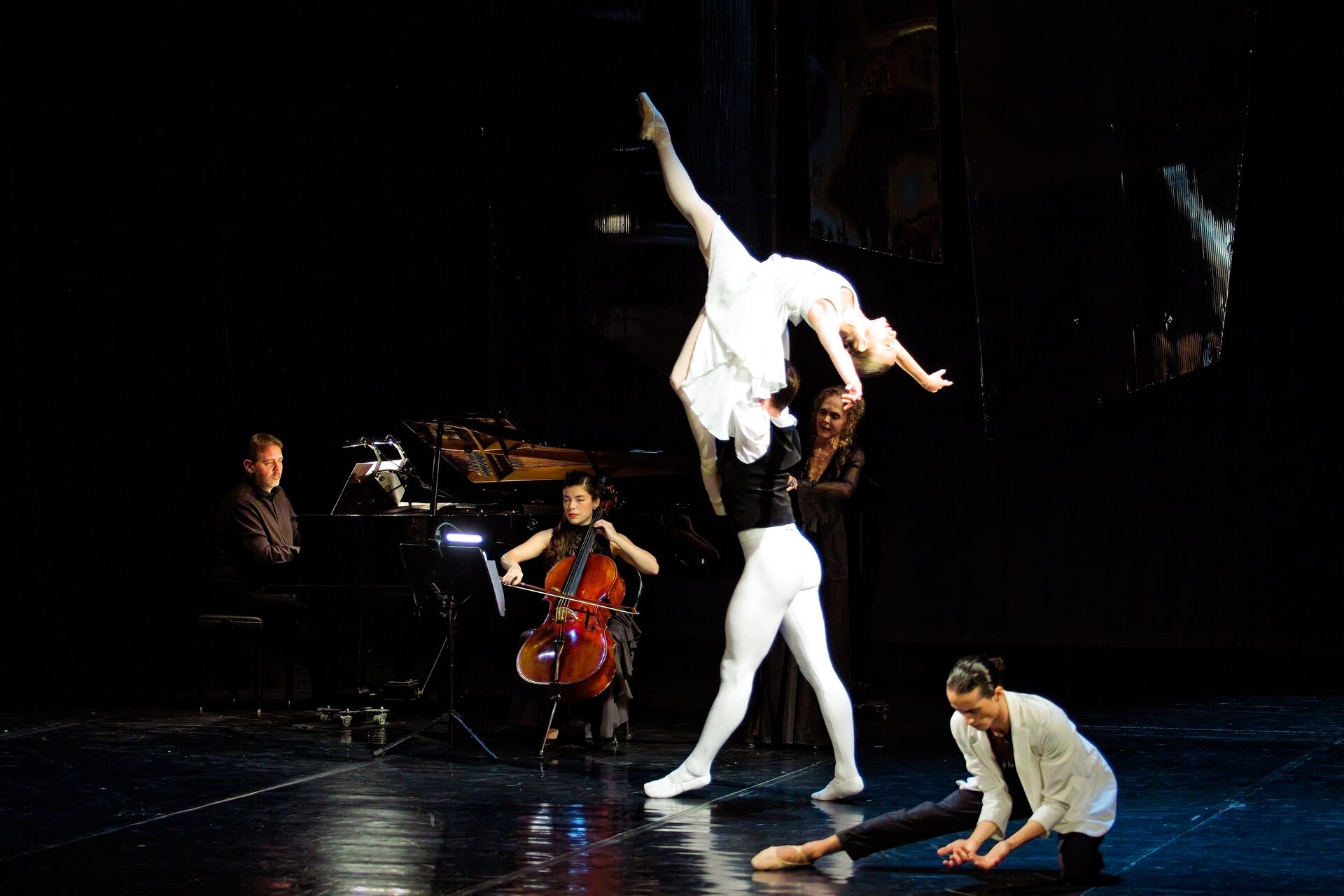 Proměny. Balet Divadla města Ústí nad Labem. Foto: zdroj archiv Divadla města Ústí nad Labem.