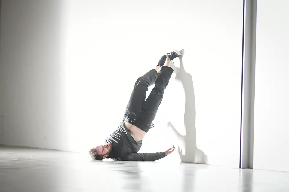 Disappearing Man / Mizející muž. Andrej Štepita. Foto: Michal Hančovský.