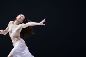 RADICAL VITALITY,SOLOS AND DUETS (Carol Prieur). Foto: Sylvie-Ann Paré.