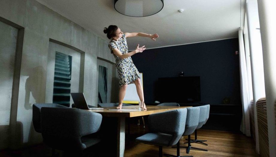 Dance for (home) office s Věrou Ondrašíkovou.