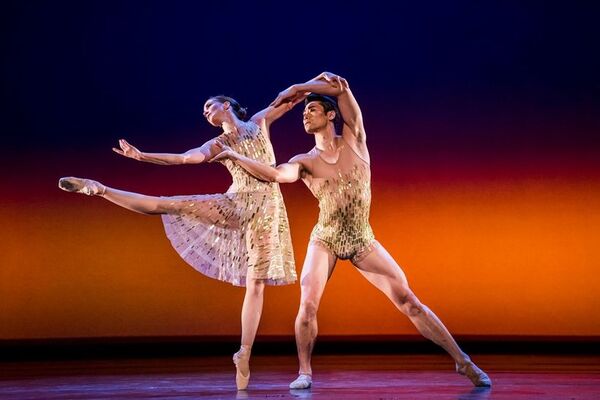 Within the Golden Hour. Foto: Tristram Kenton.