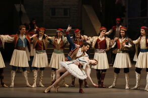 Le Corsaire (E. Krysanova, I. Tsvirko). Foto Damir Yusupov