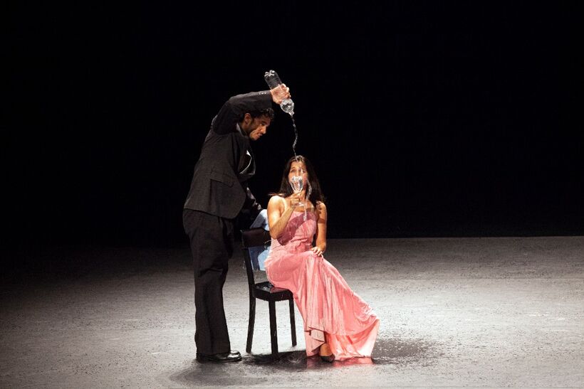 Vollmond. Ein Stueck von Pina Bausch. Foto: Yako One.