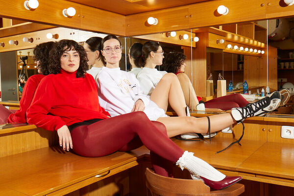Miřenka Čechová a Tereza Holubová. Foto: Viktorie Macánová.