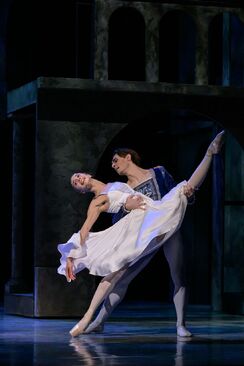 Romeo a Julie. Balet Moravského divadla Olomouc. Foto: Sergej Gherciu. 