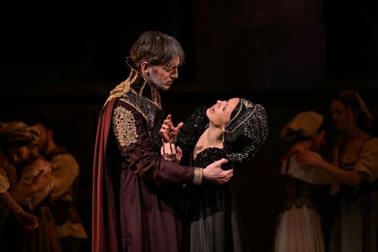 Romeo a Julie. Balet Moravského divadla Olomouc. Foto: Sergej Gherciu. 