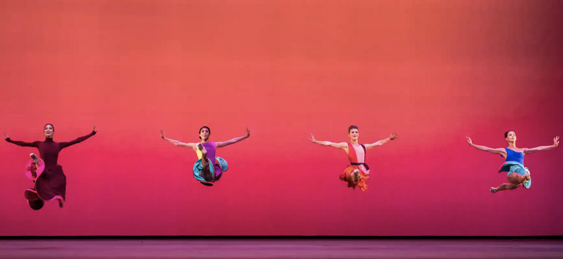 Prima (Fumi Kaneko, Yasmine Naghdi, Mayara Magri and Francesca Hayward). Foto: Tristram Kenton.