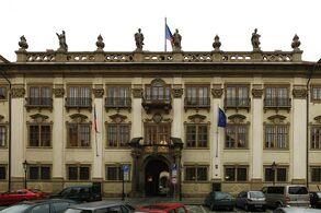 Nosticův palác, sídlo MK ČR. Zdroj Wikimedia Commons.