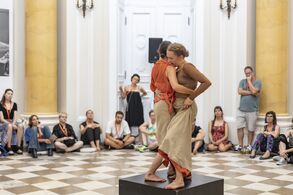 Weronika Pelczyńska, Magda Fejdasz - Sochařky. Zdroj: Bazaar Festival