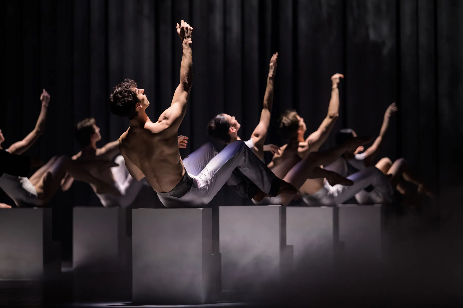 Avant-Garde. 4 Seasons. Foto: Serghei Gherciu.