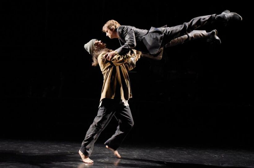 Ondřej Martiš (Bezdomovec), Miroslav Hradil (Starosta). Foto: Pavel Křivánek.