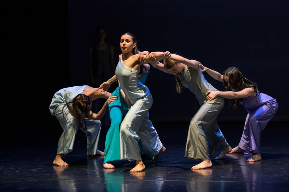 Gala contemporary. Foto: Serghei Gherciu