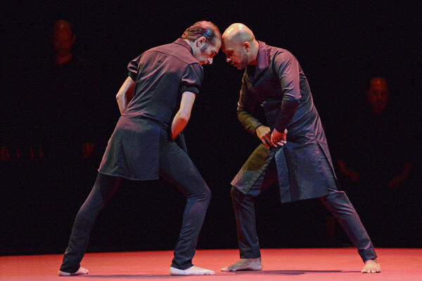 Akram Khan & Israel Galván. Foto: Dave Morgan.