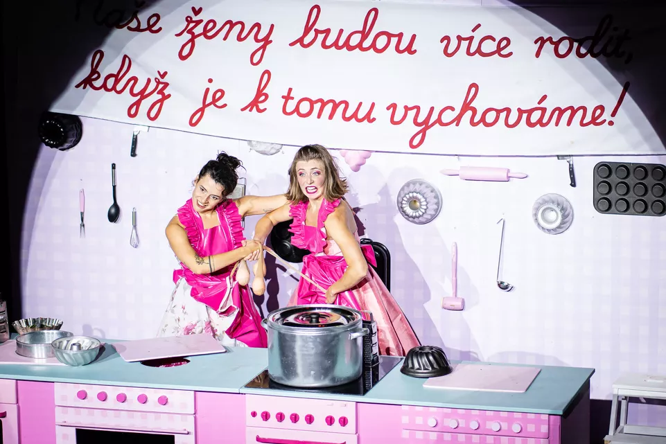 Nebojsy. Kuchyňské porno. Foto: Romana Kovacs.