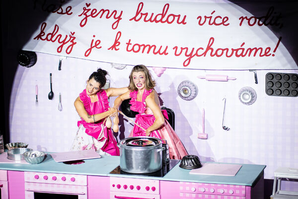 Nebojsy. Kuchyňské porno. Foto: Romana Kovacs.