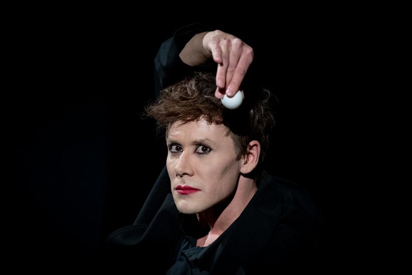 Mime on the Moon. Radim Vizváry. Foto: Anna Šolcová.