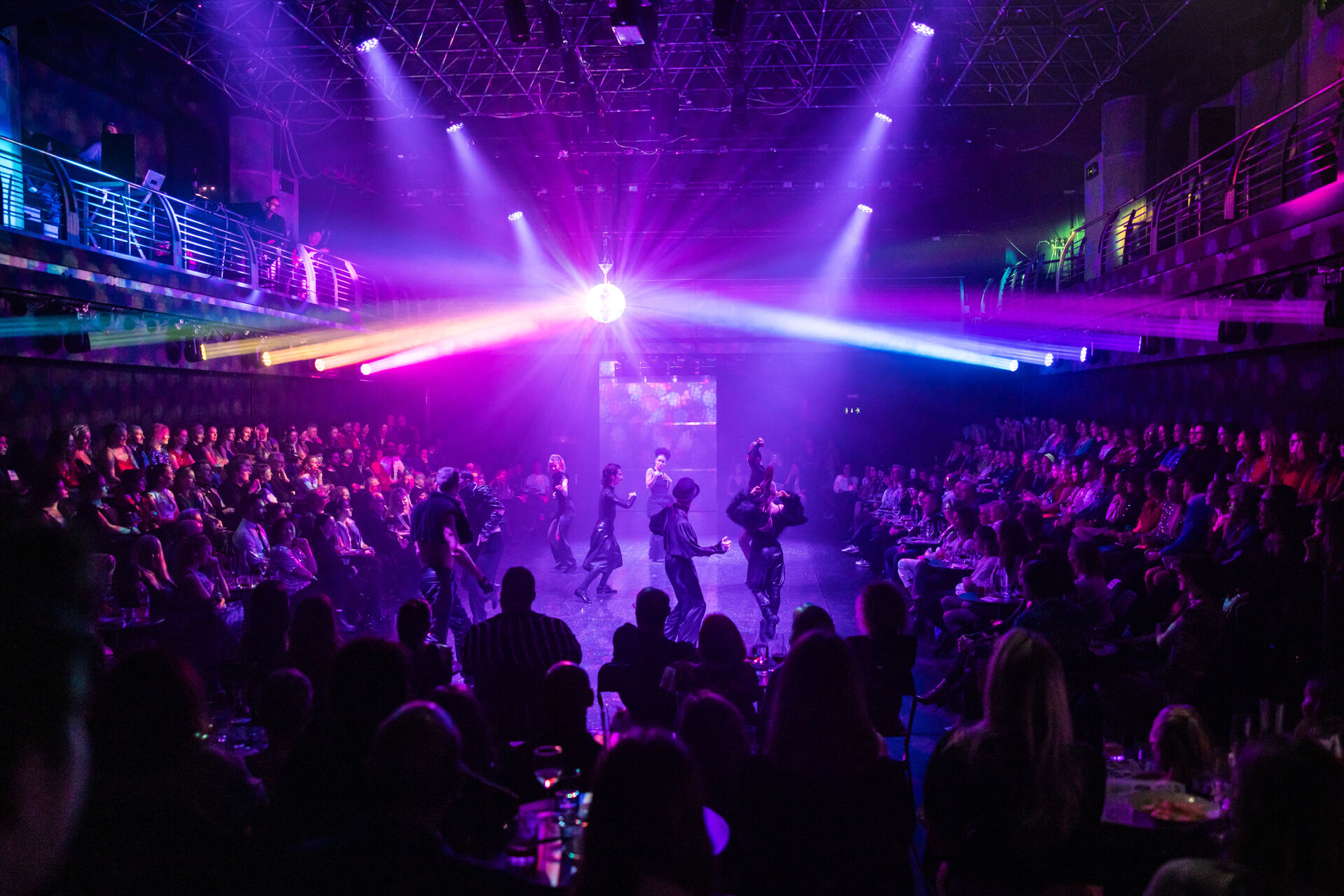 Studio 54. DEKKADANCERS. Foto: Pavel Hejný.