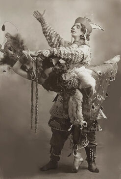 Tamara Karsavina a Michail Fokin, Pták Ohnivák. Foto: wikimedia commons.