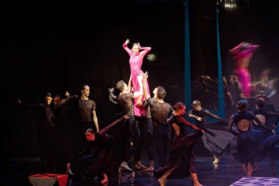 Proměny. Balet Divadla města Ústí nad Labem. Foto: zdroj archiv Divadla města Ústí nad Labem.