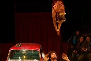 French acrobatics ensemble Cirque Aïtal opens autumn edition of New Circus Season Pilsen 2015