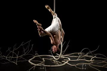 Festival Letní Letná s novou inscenací souboru Cirque Trottola a řadou premiér