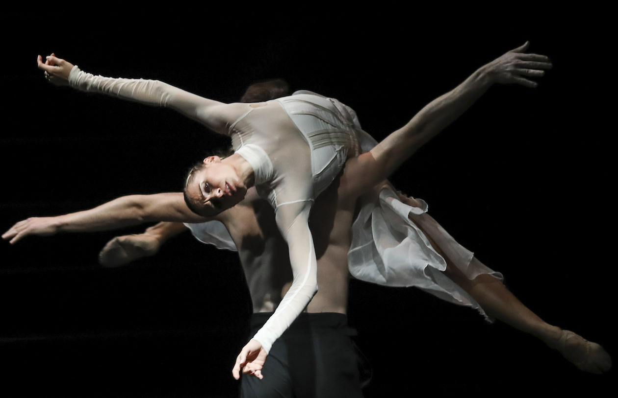 Chvění - Ivana Jeličová a Artur Abram, Foto: Ctibor Bachratý