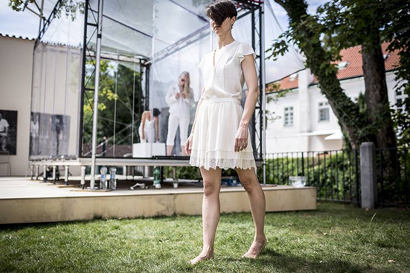 Momentum II: Miřenka Čechová, Markéta Vacovská, Sabine Seume Foto: Vojtěch Brtnický