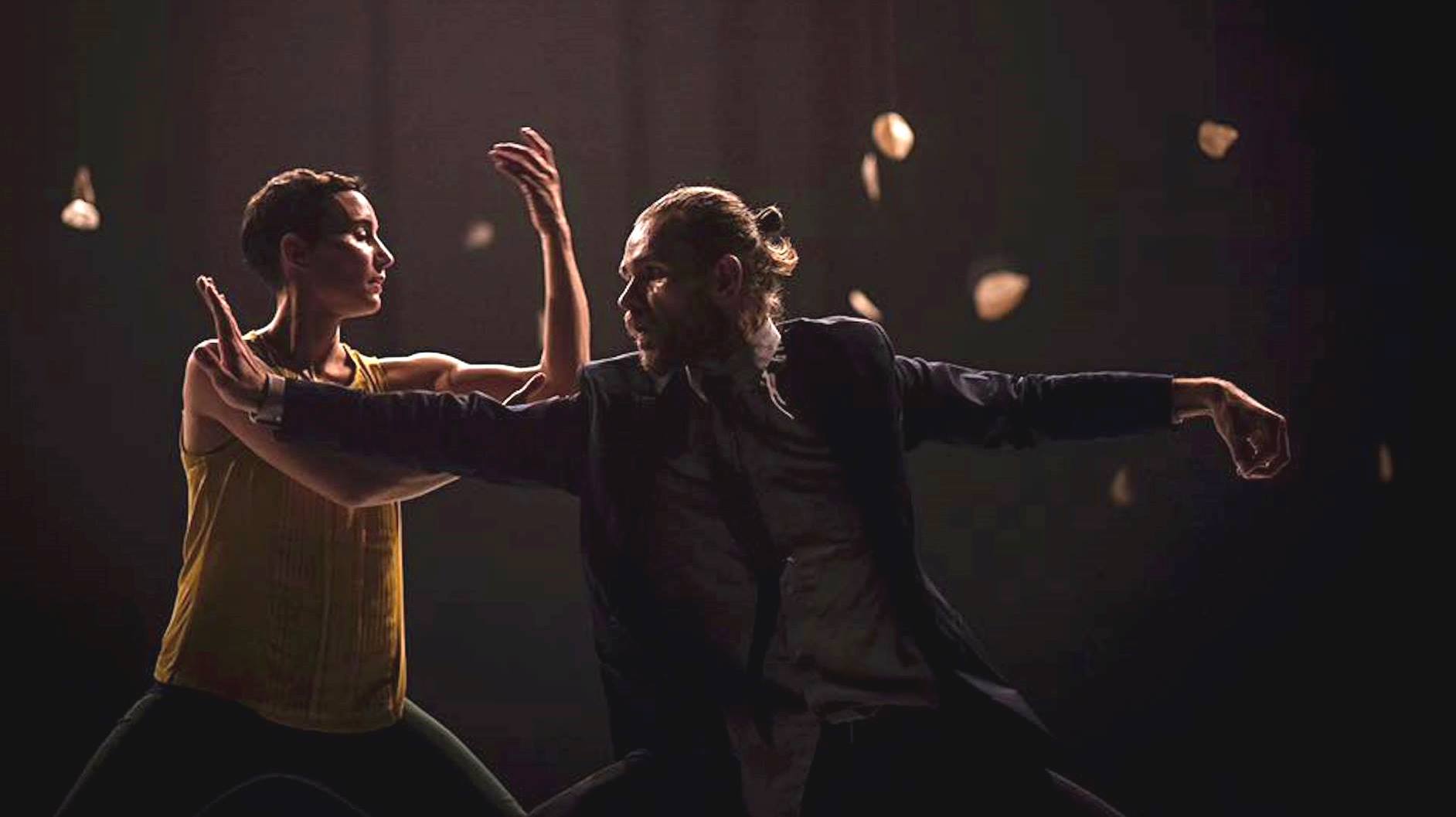 Flow (Helena Arenbergerová, Jaro Ondruš). Foto Vertedance.