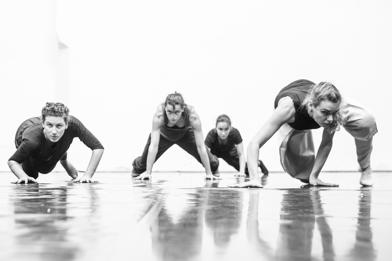 LVC: AMAZONKY, Simona Machovičová, Fanny Barrouquére, Barbora Rokoszová, Markéta Fösslová, Foto: Michal Hančovský