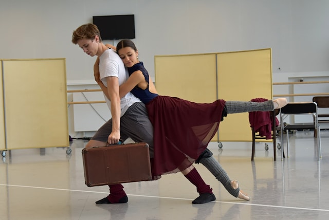 Manon - zkouška (Joshua Lee, Carolina Cortesi). Foto Irena Štěrbová.