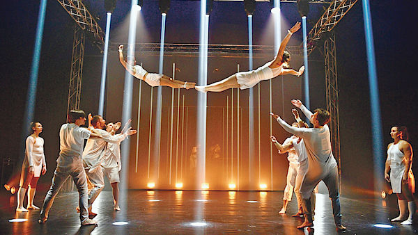 Kolaps - Losers Cirque Company, foto: František Ortmann
