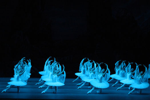 Tanec stínů, Foto: Damir Yusupov
