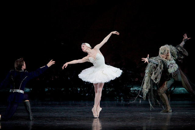 Natalia Osipova, Matthew Golding a Gary Avis, Foto: Alice Pennefather