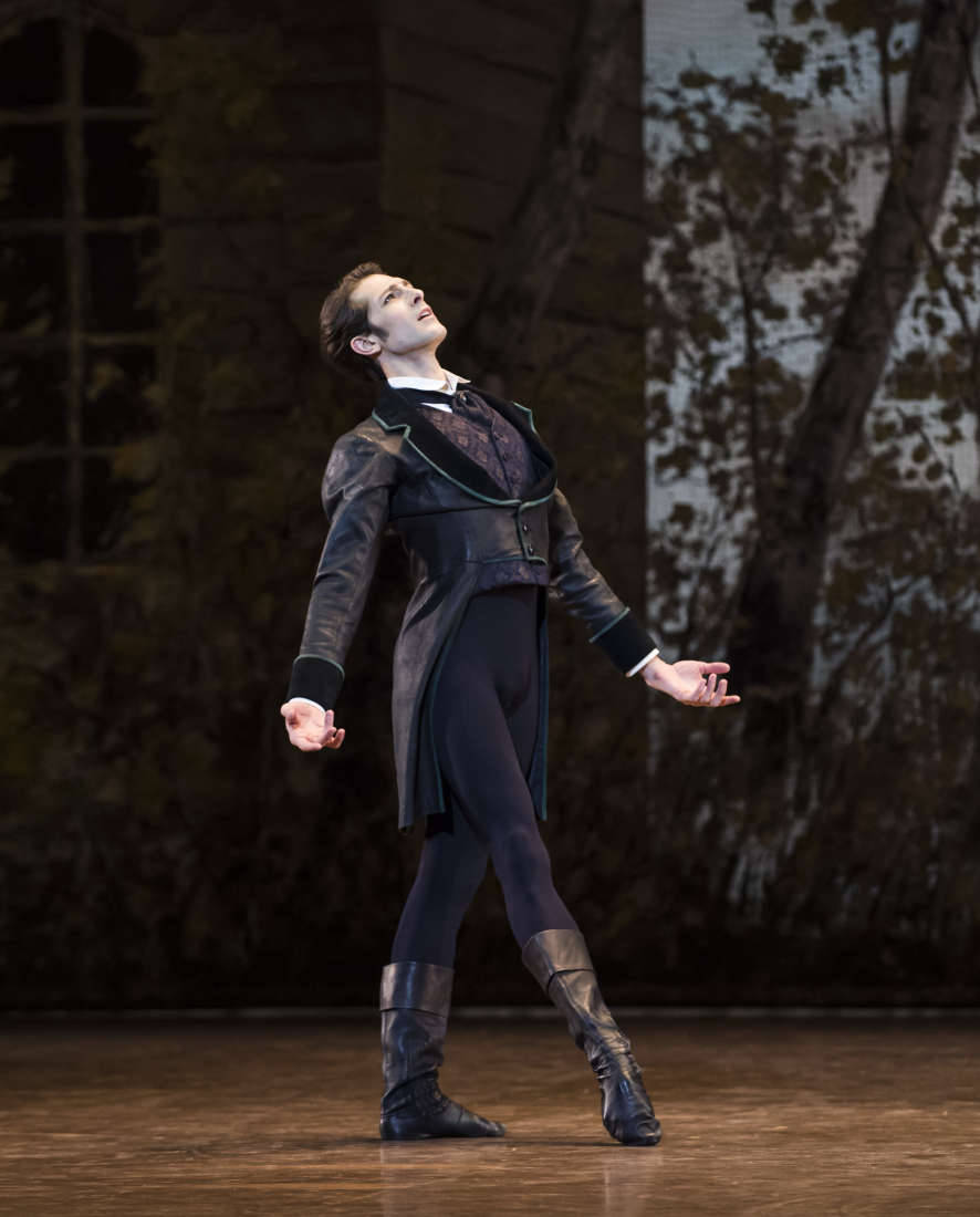 Oněgin (Mathieu Ganio). Foto J. Benhamou
